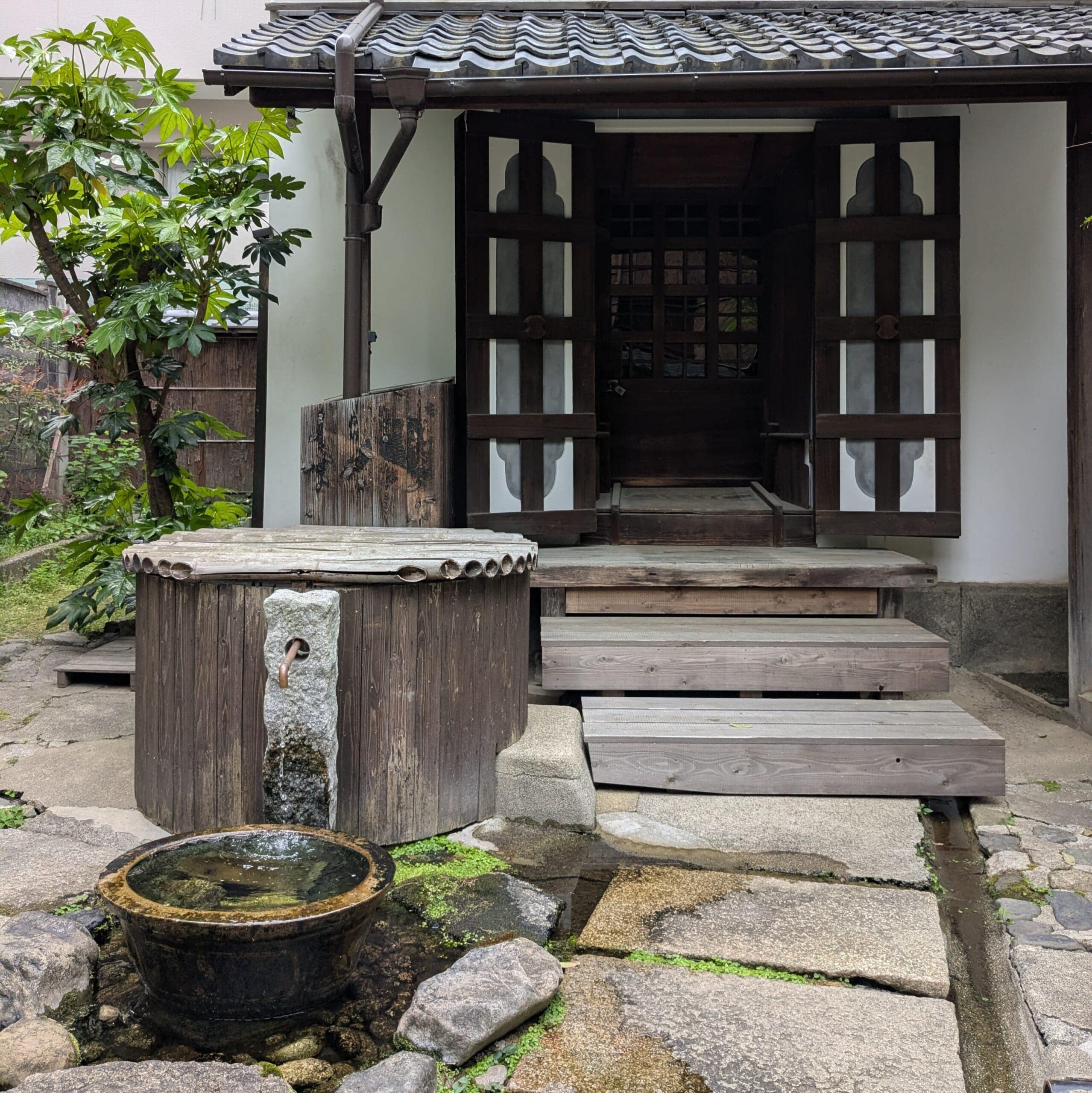お匙京都　井戸　桃の井