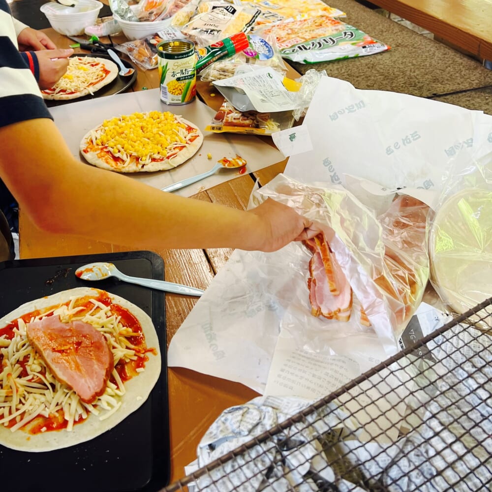 神奈川県南足柄市　丸太の森　バーベキュー場　BBQ　ピザ窯