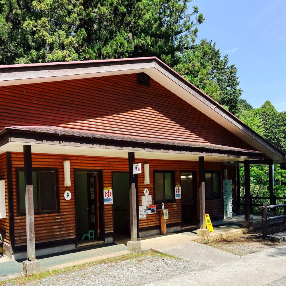 神奈川県南足柄市　丸太の森　バーベキュー場　BBQ　ピザ窯
