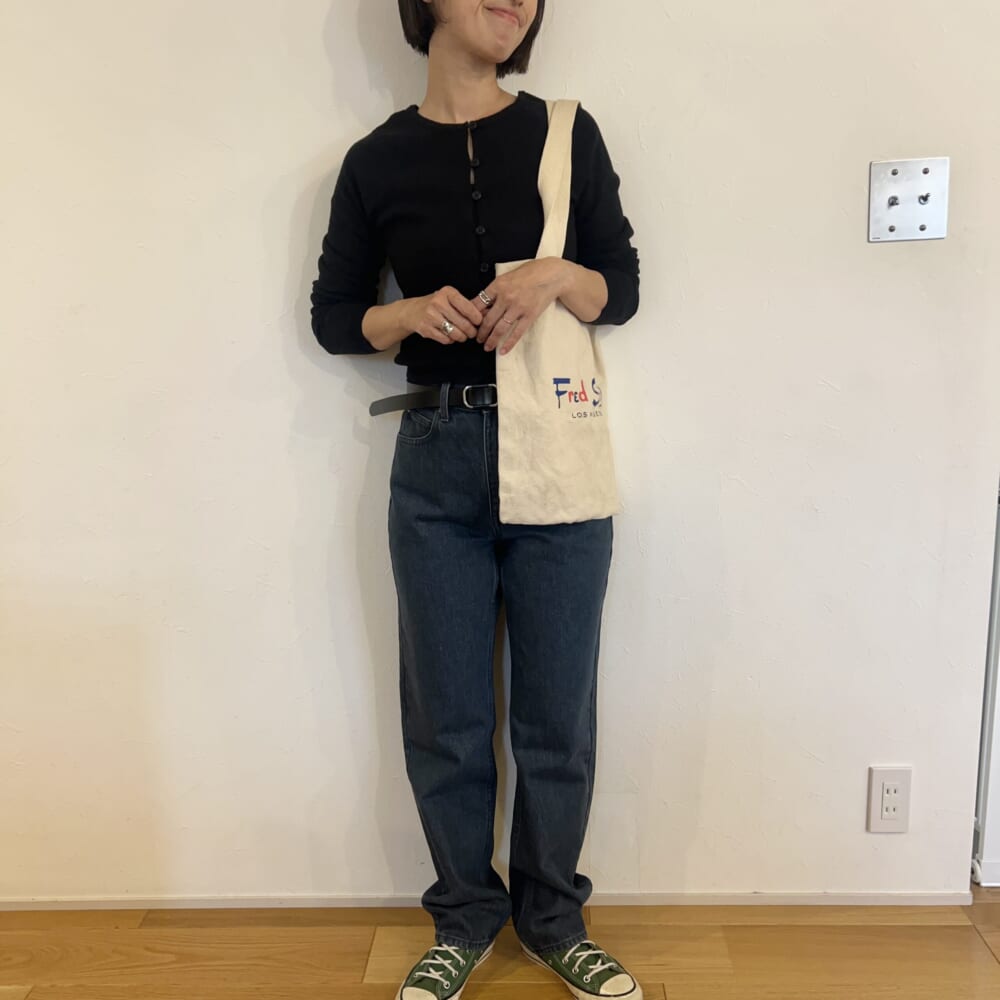 UNIQLOU ハイライズジーンズ