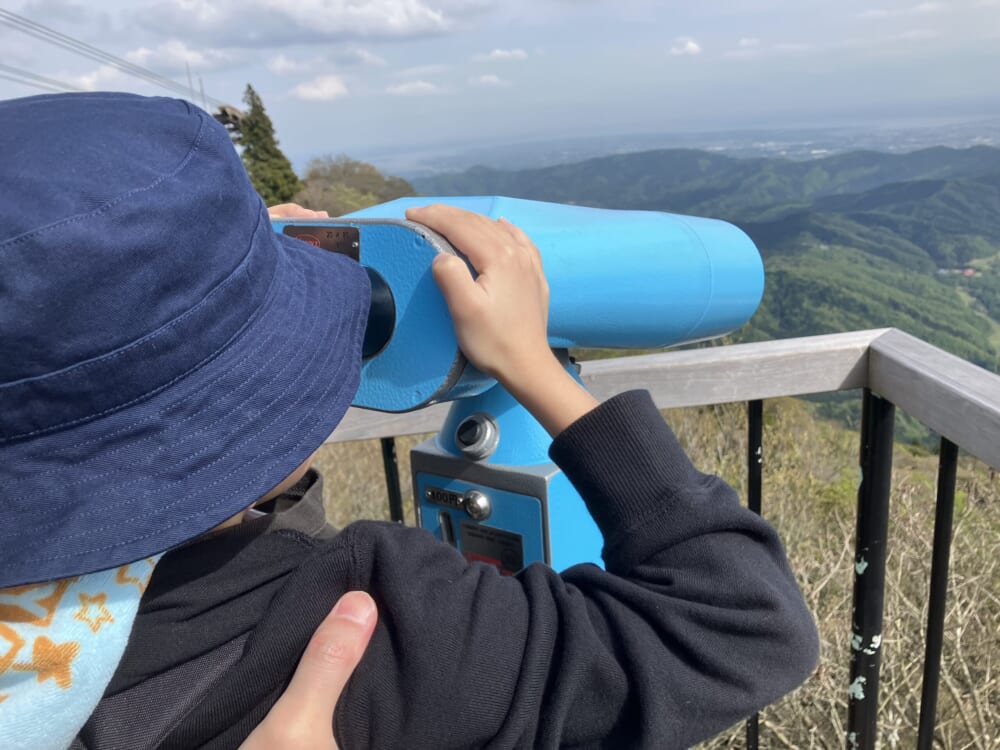 筑波山
ロープウェイ
双眼鏡