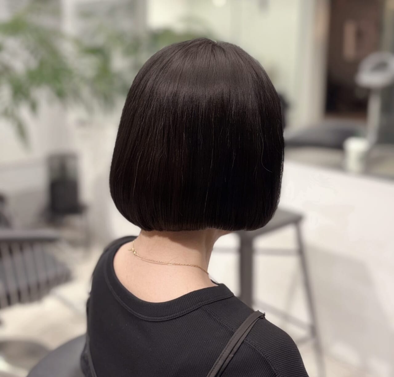 ヘアスタイル ストレート 50代の大人ボブ