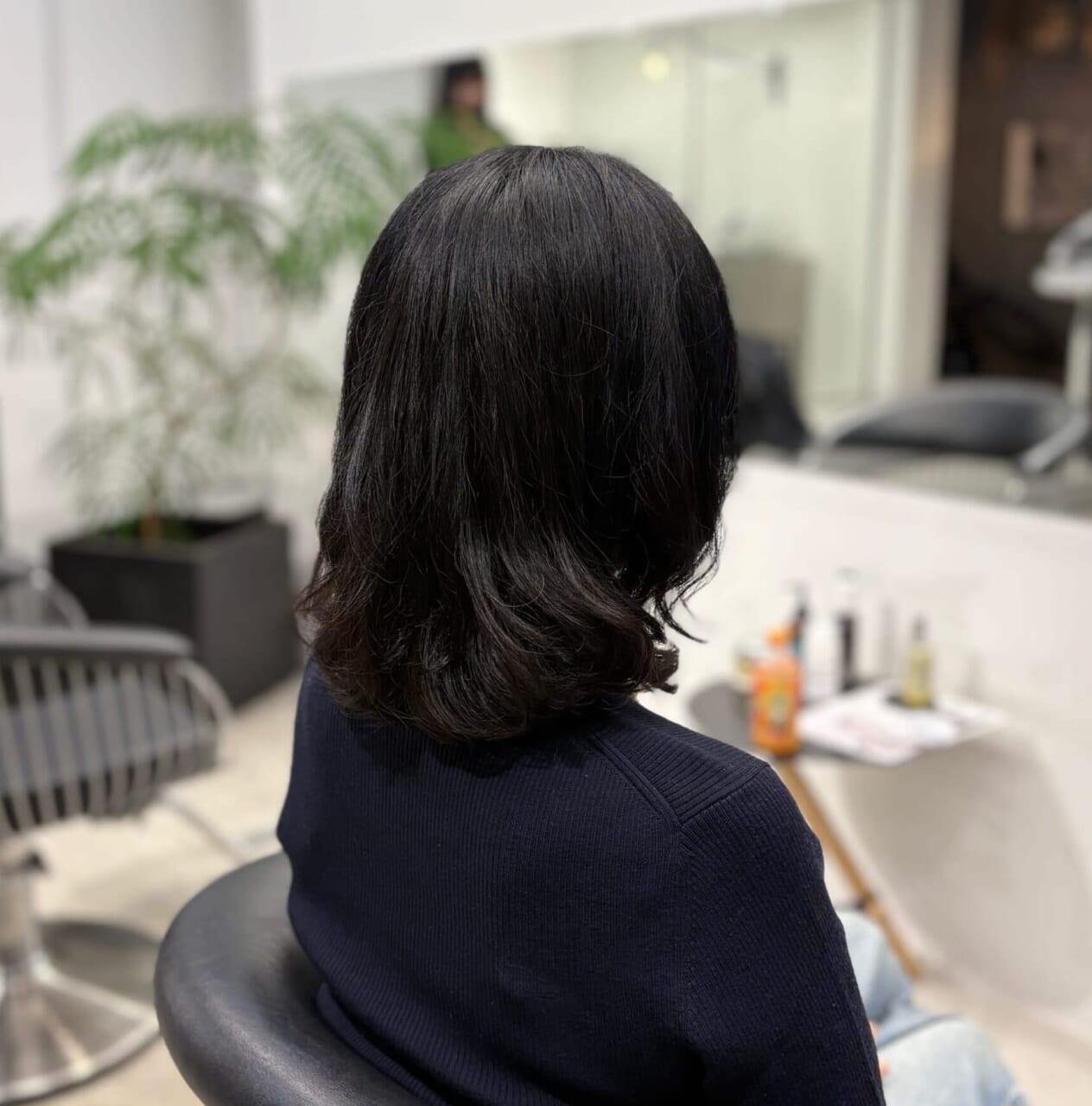 ヘアスタイル ゆるやかパーマ 50代の大人ボブ