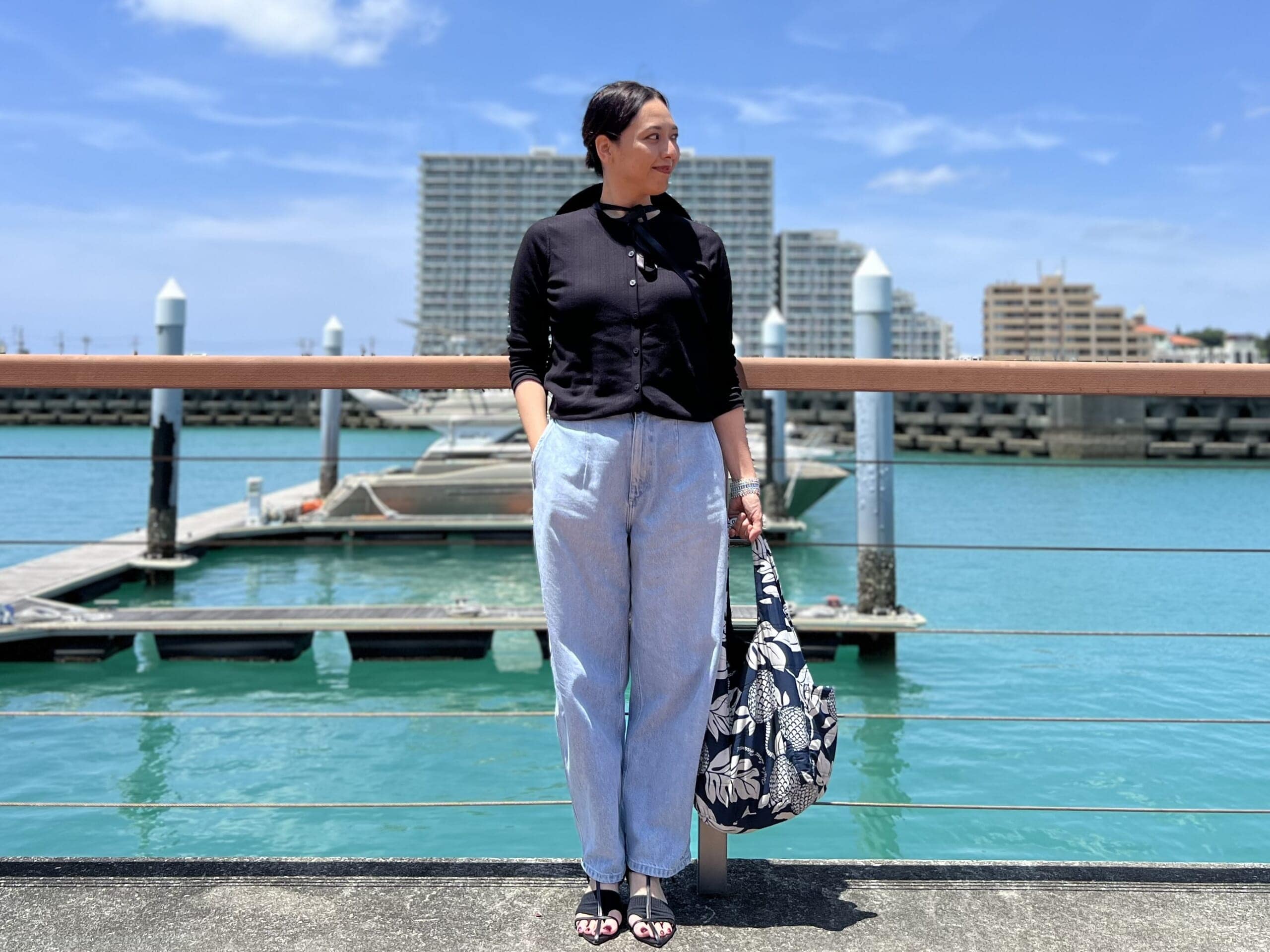 【ユニクロ】40代「ポインテールカーディガン」に頼った日【気温25℃の服装】