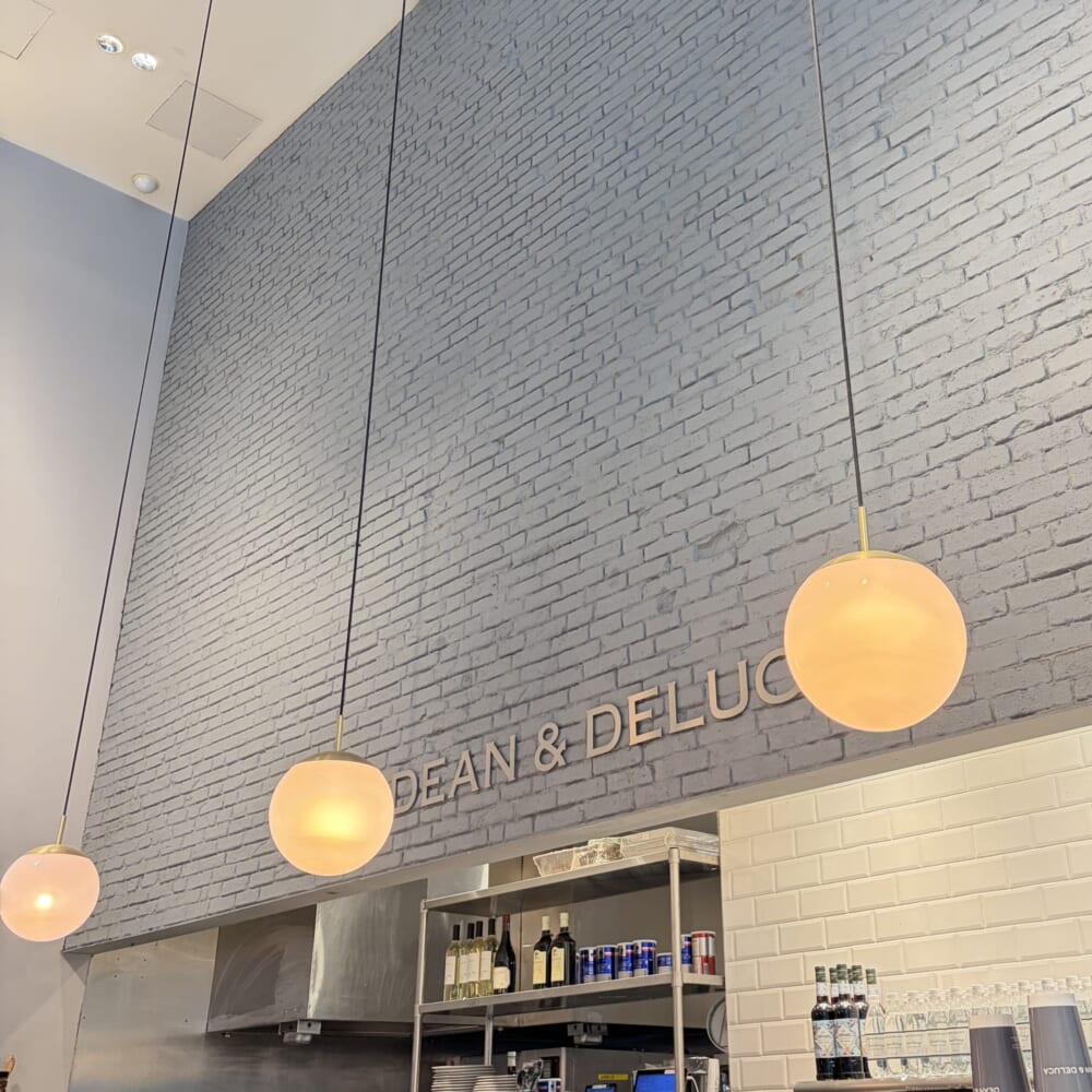 dean&deluca 丸の内 カフェ