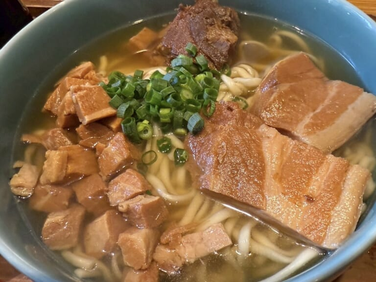 「OKINAWA SOBA EIBUN」BUNBUNそば