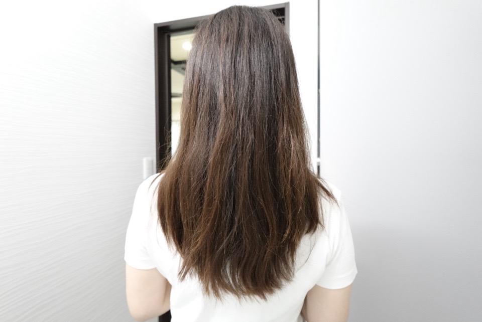 寝起きのスタイリング前のヘアスタイル