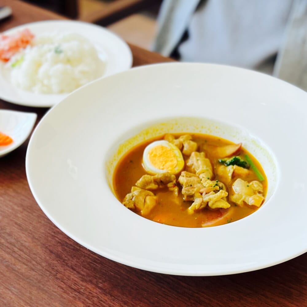 神奈川県 大磯プリンスホテル S.DINING エスダイニング 北海道フェア 初夏のセミブッフェ 北海道産鶏のスープカレー