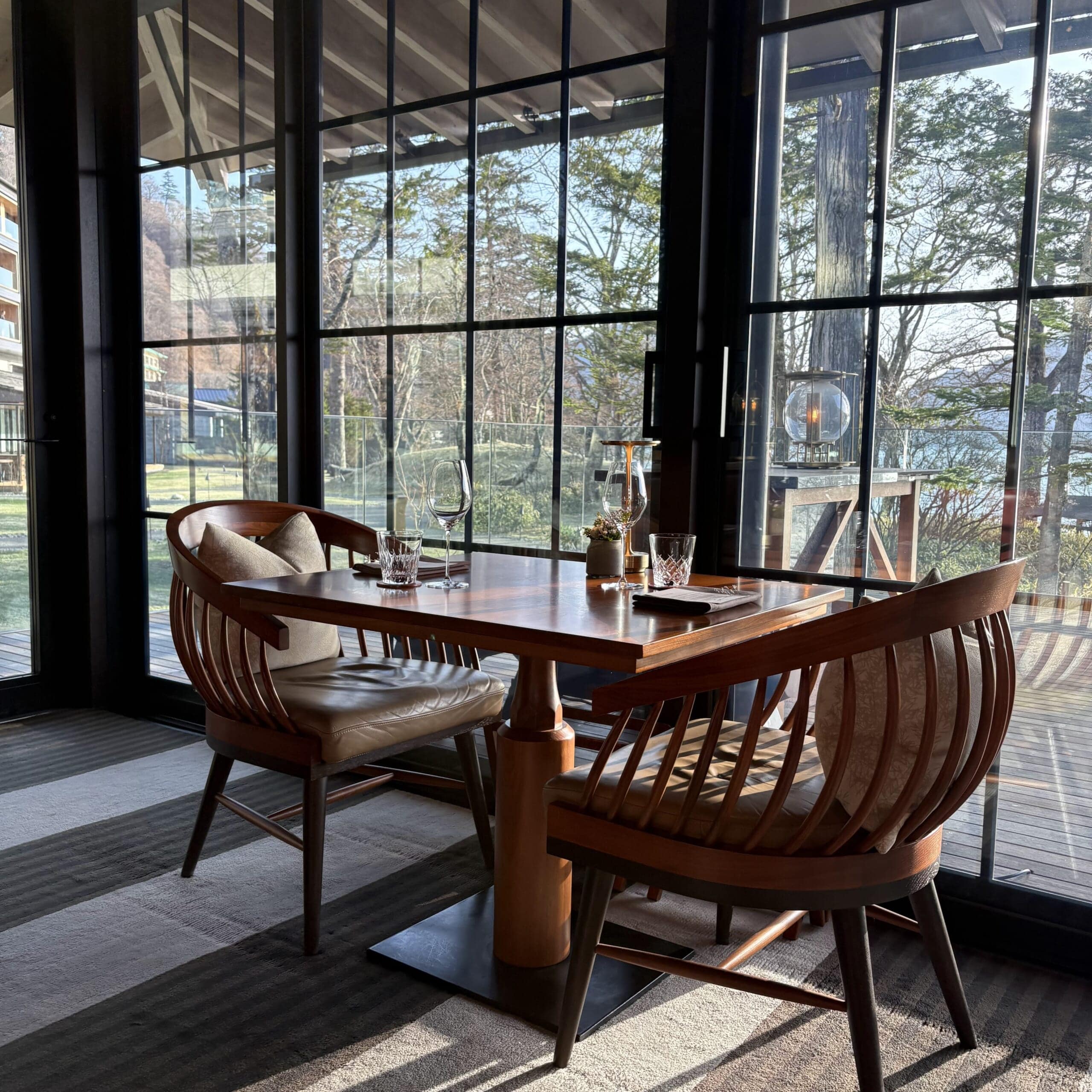 レストラン　lakehouse
　リッツカールトン日光