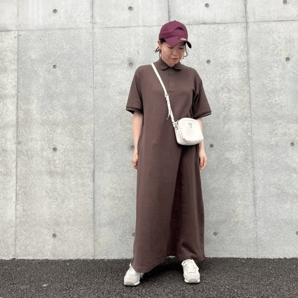 NEW ERA×suadeo「別注 NEW ERA 9TWENTY/Long Visor Cloth strap Los Angeles Dodgers CAP」、12closet「鹿の子ポロワンピース」着用画像