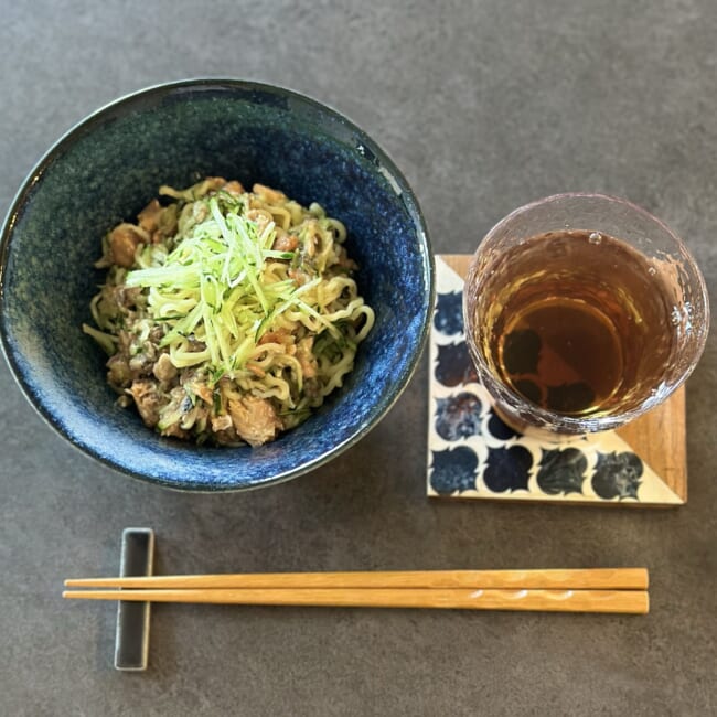 長谷川あかりさんの「サバみそ煮缶の和え麺」