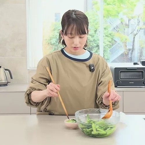 長谷川あかり　レシピ　小松菜のおひたし　YouTube　12closetのかっぽう着エプロン