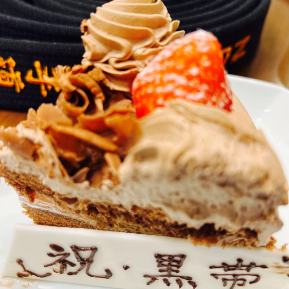 シルスマリア　チョコレートケーキ いちご