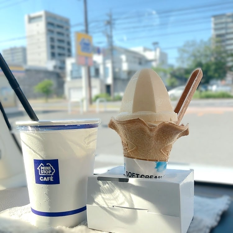 アイスコーヒー ソフトクリーム 蓋