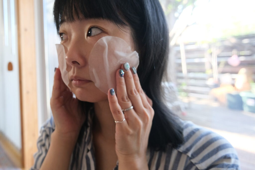 【無印良品】発酵導入エッセンスパッド　顔に貼ったところ