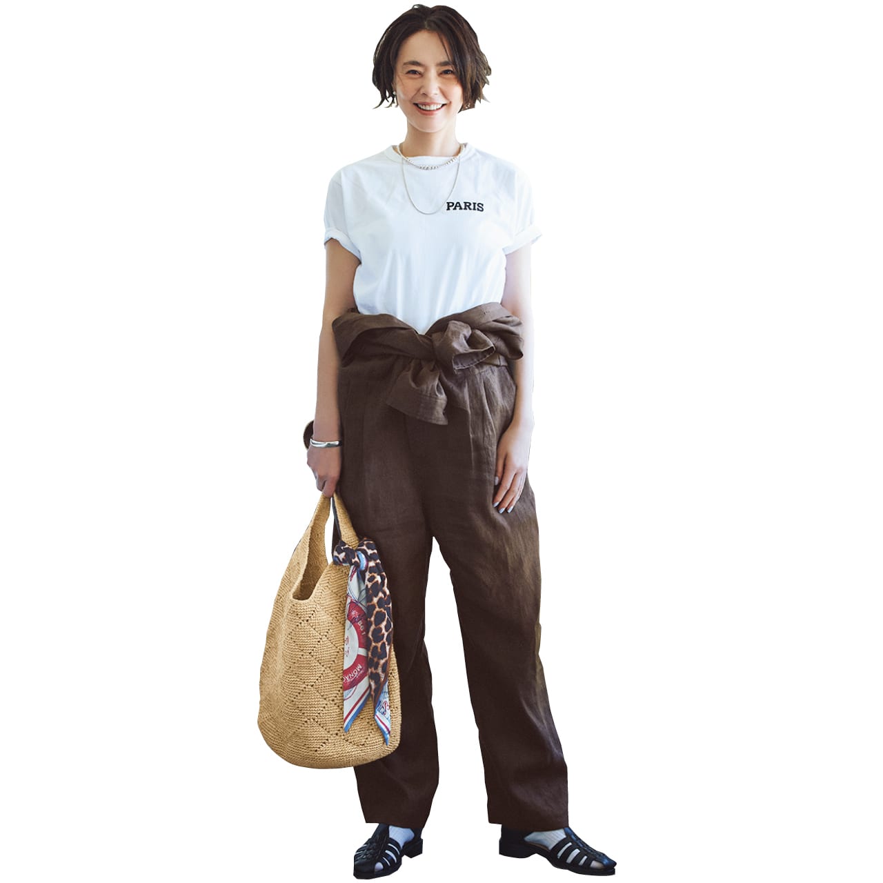 浅見れいなさんの12closet（トゥエルブクローゼット）【洗える】ヨーロピアンリネンオールインワンのコーデ　腰巻きアレンジ