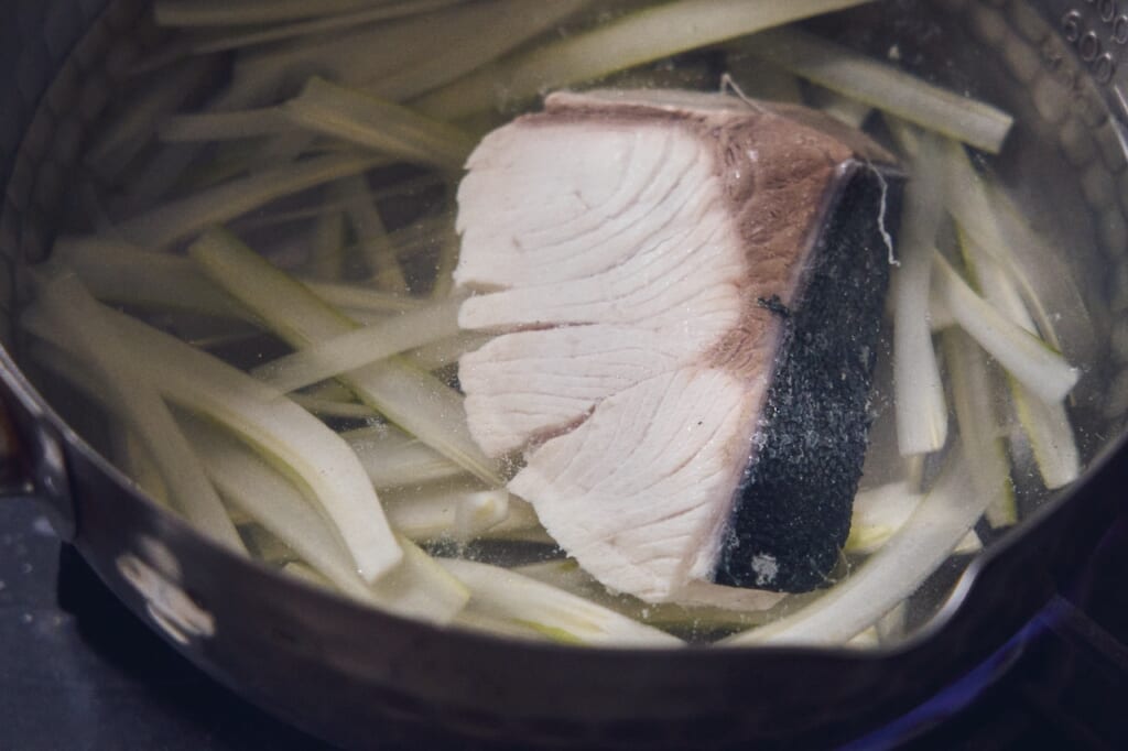 今井真実さん　
セロリとぶりのお味噌汁