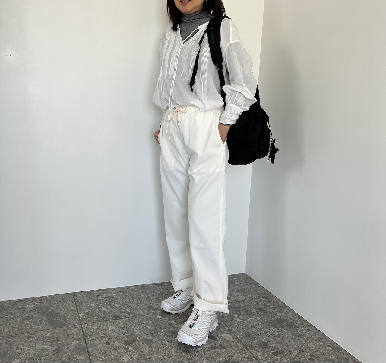 【12closet】ザ・エブリバディパンツを使ったホワイトコーデ