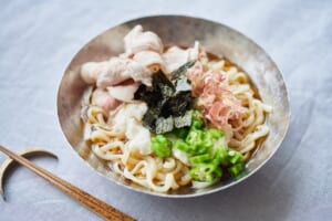 榎本美沙さん　豚しゃぶねばねば海苔うどん