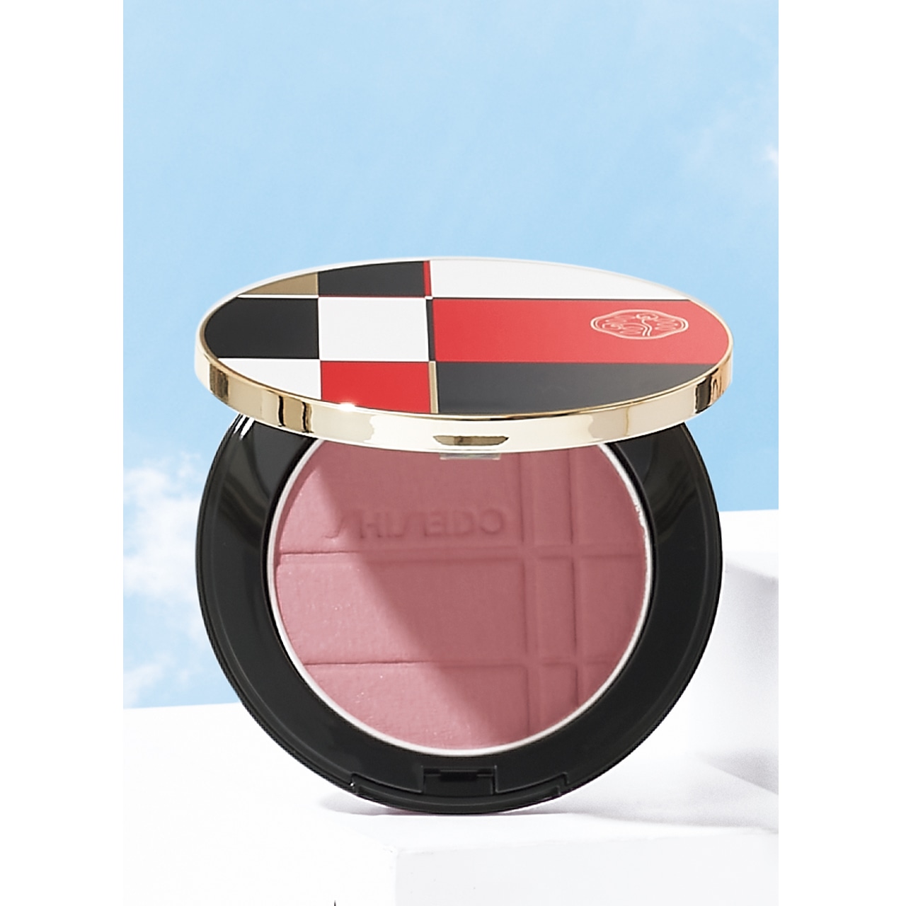 SHISEIDO 
カラー＋グロウ エンハンサー 06 ￥6270
