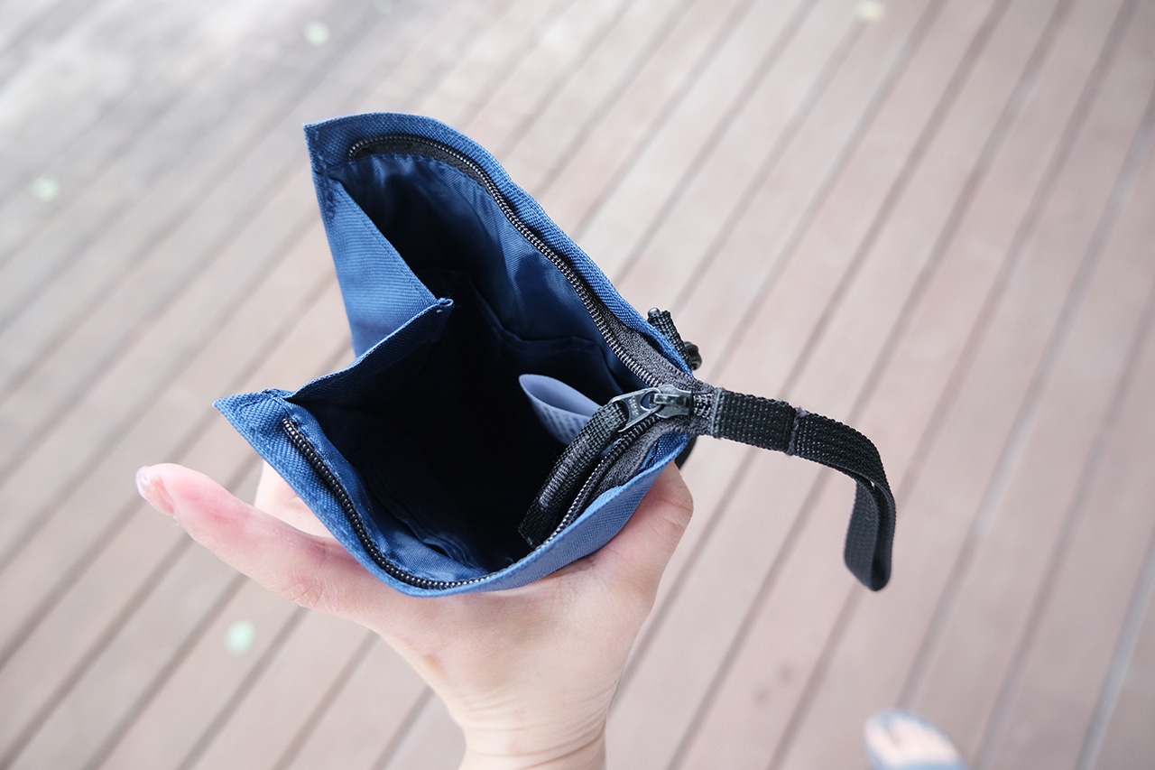 撥水 再生ポリエステル ミニサコッシュ　使用シーン