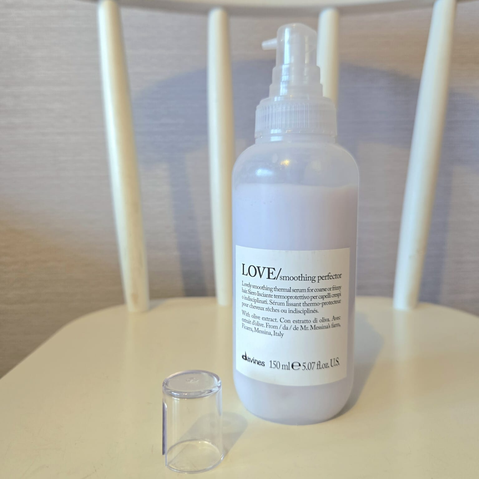 Davines「ダヴィネスエッセンシャル ラブ スムージング ミルク」ボトル