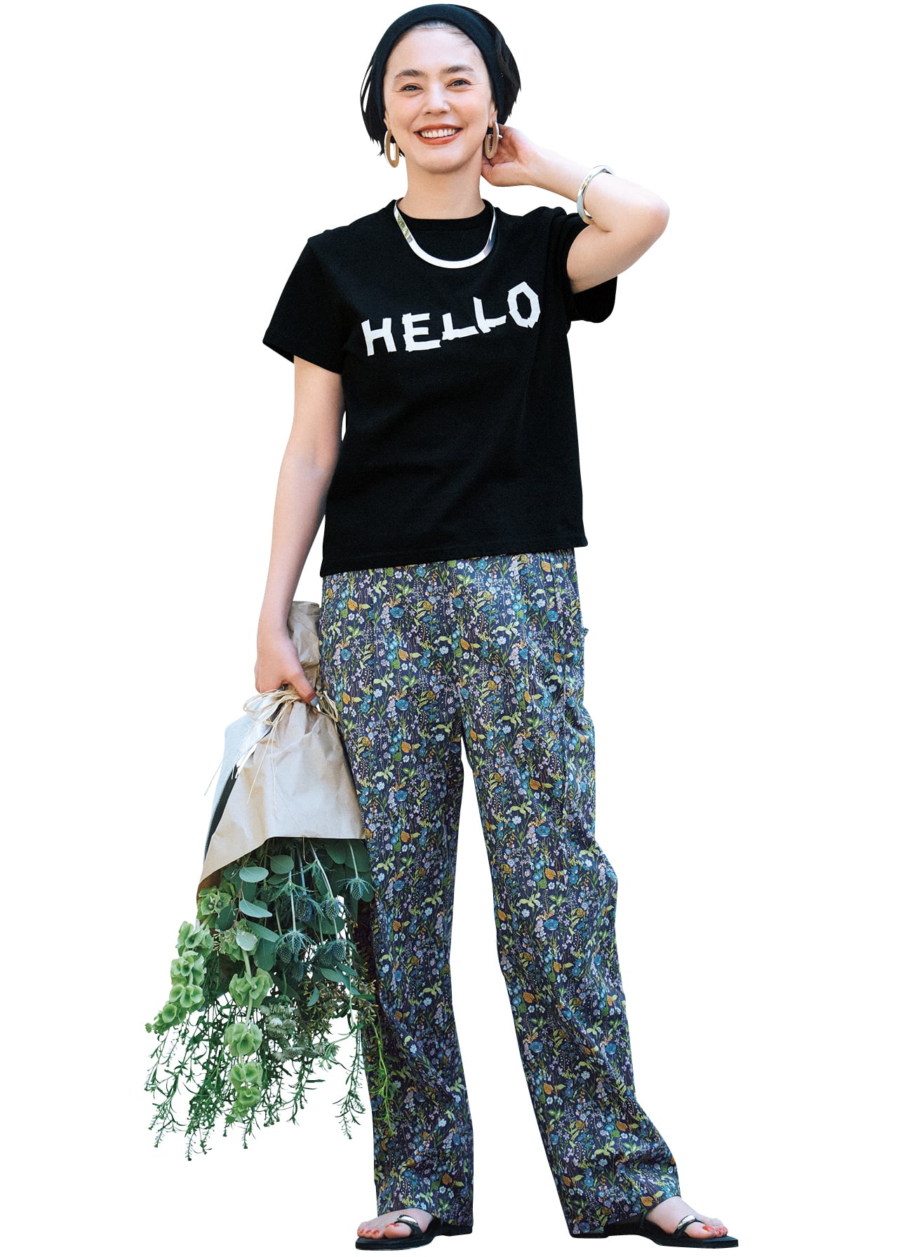 浅見れいなさんのOblada（オブラダ）【洗える】TAPE PRINT TEEと20th Anniv. LEE限定 12closet（トゥエルブクローゼット）【洗える】リバティプリントタックパンツのコーデ