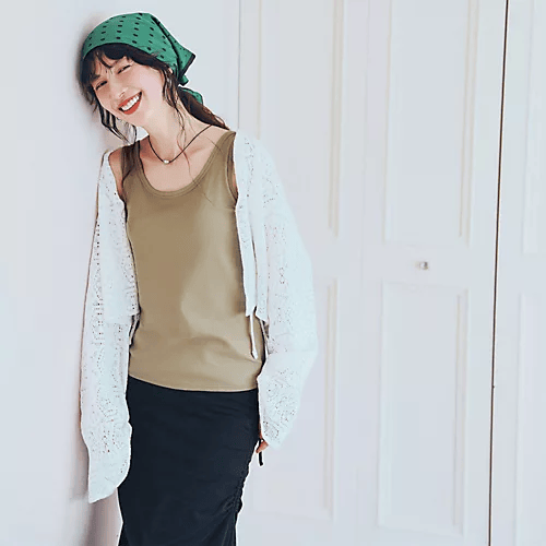 BRADELIS New York peace【LEE別注】【洗える】【接触冷感】【吸汗速乾】【UVカット】楽なのに補整!ブラ付きリブタンクトップ