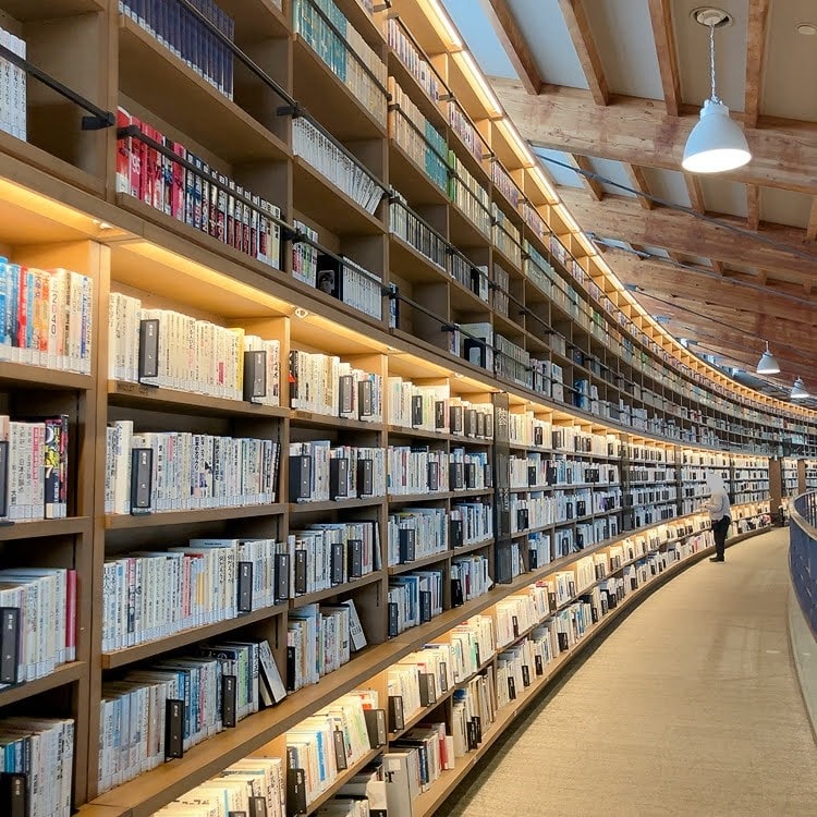 武雄市図書館