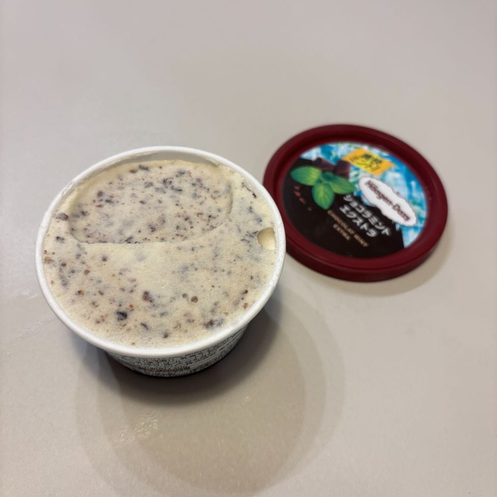 ハーゲンダッツ アイス チョコミント ミルクティー