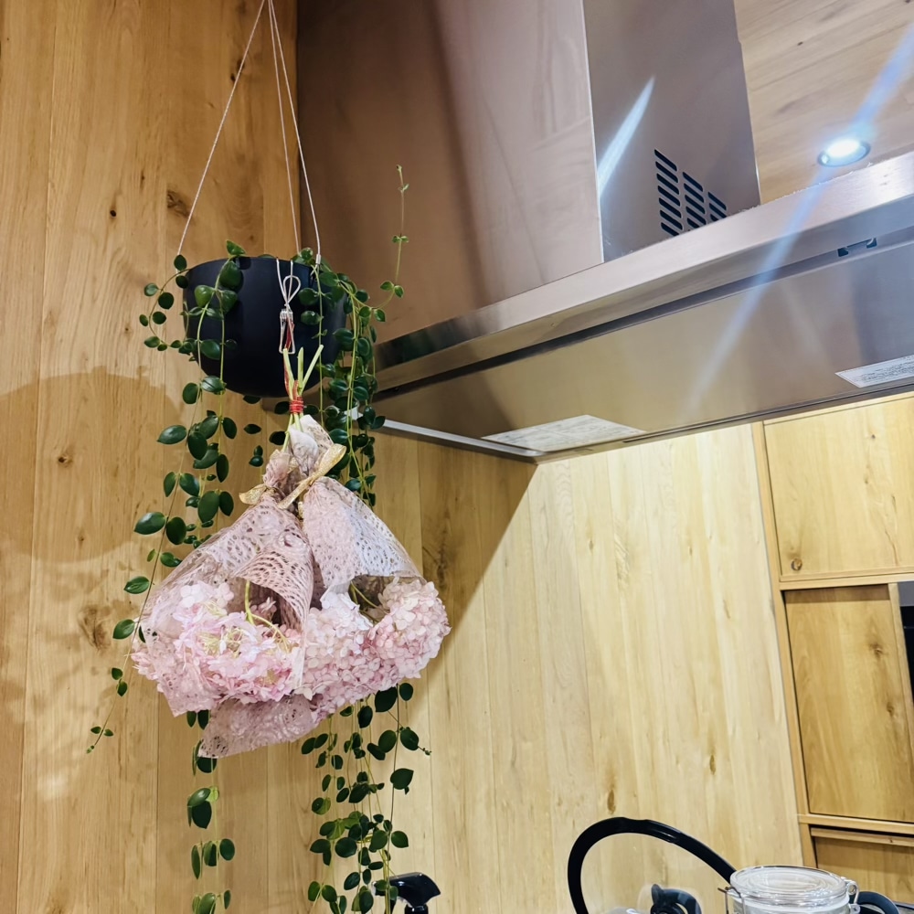 キッチンに飾った紫陽花守り