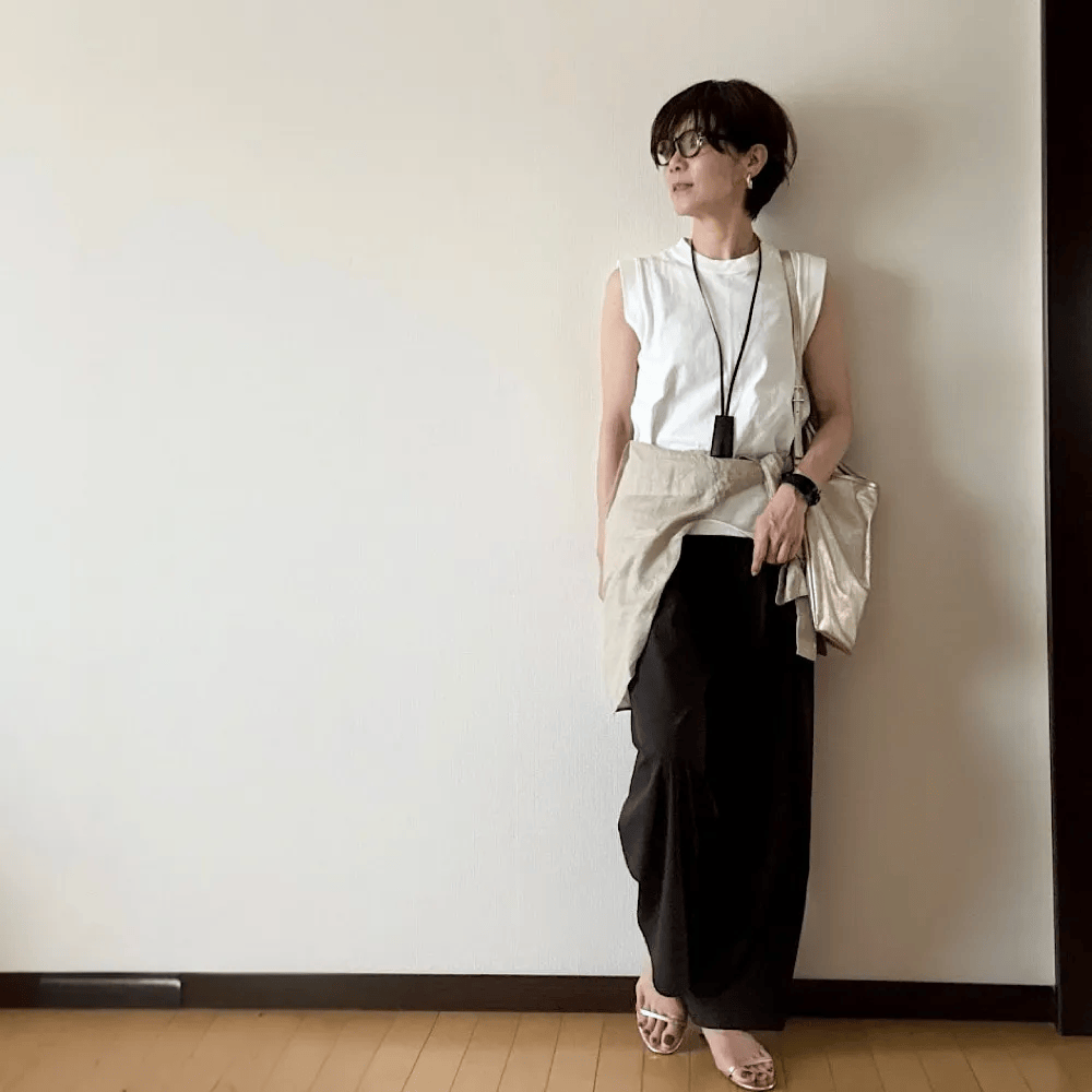 ユニクロ「ウルトラストレッチアクティブワイドパンツ」のコーデ３