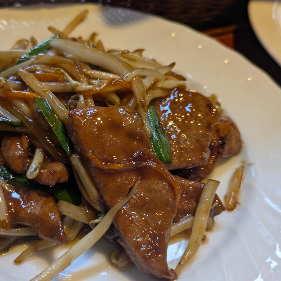 名古屋ナンバーワン　レバニラ　町中華