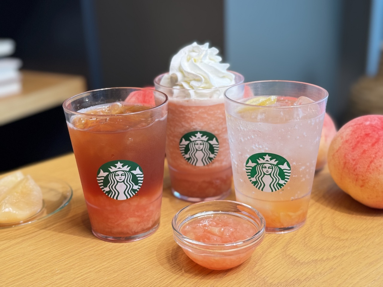 スターバックス2026ピーチ集合２