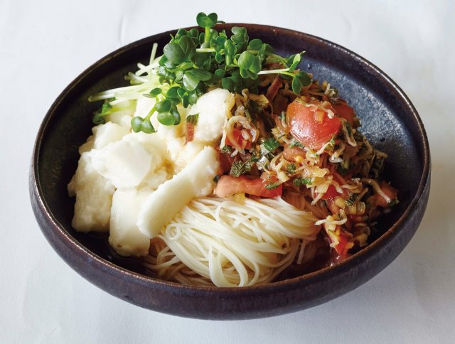 「たたき長いものトマトダレそうめん」レシピ/ワタナベマキさん