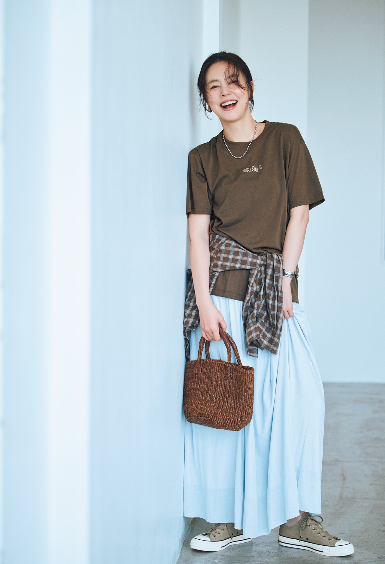 浅見れいなさんの20th Anniv. LEE限定 mont-bell(モンベル)【洗える】【LEEマルシェ20th別注】Picnic LeagueミニロゴWIC.Tのコーデ