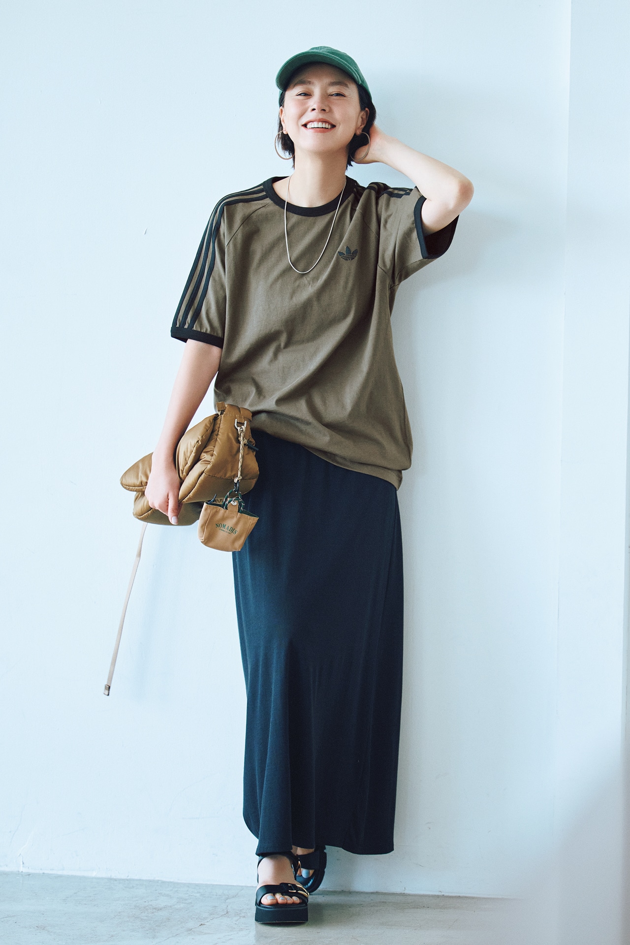 浅見れいなさんのadidas Originals(アディダス オリジナルス)【洗える】3STRIPES TEEのコーデ