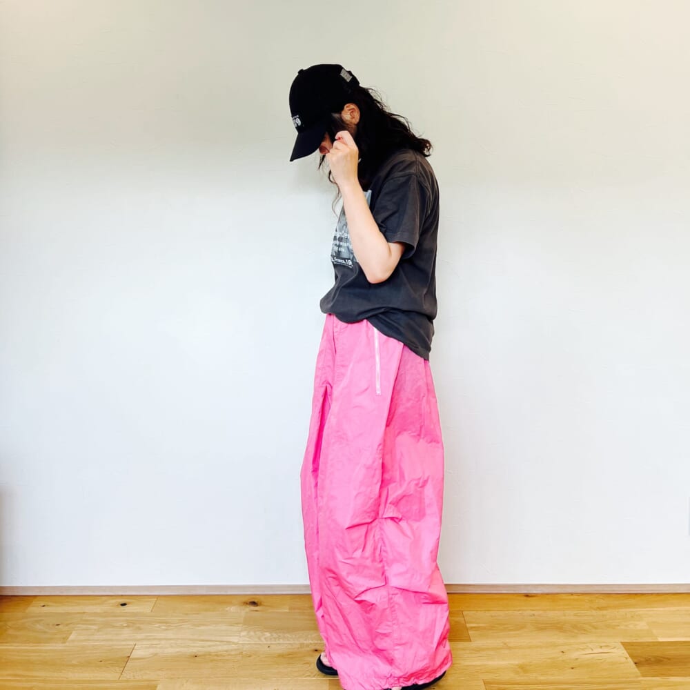 Curensology カレンソロジー 「LIFE PICTURE COLLECTION」別注SLTシャツ(ヨコ)
Curensology(カレンソロジー)/ナイロンジップカーゴパンツ