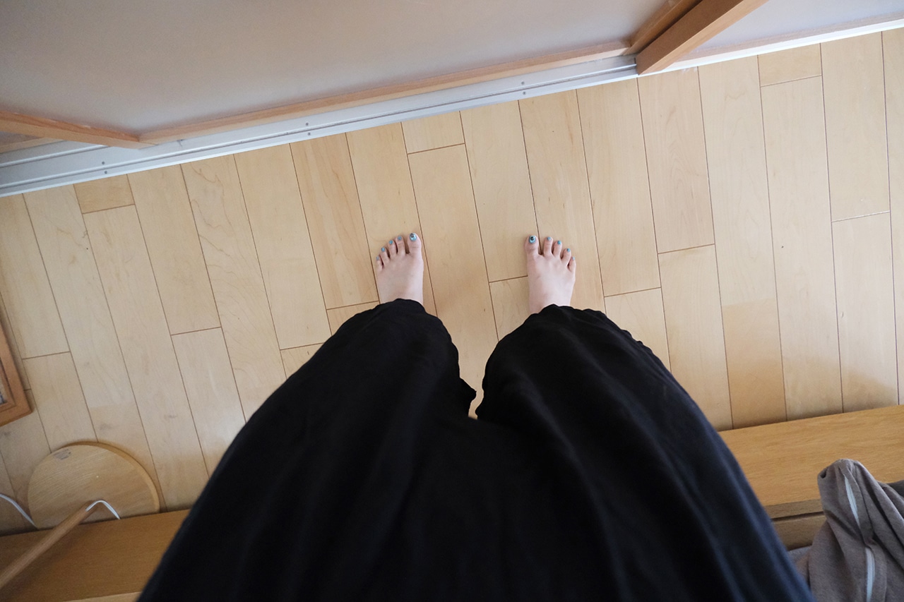 婦人 蒸れにくいペチパンツ婦人Ｍ・黒　使用シーン