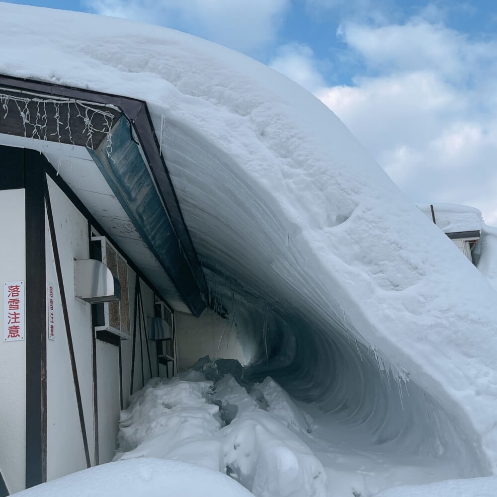 北海道 ニセコ駅 つらら