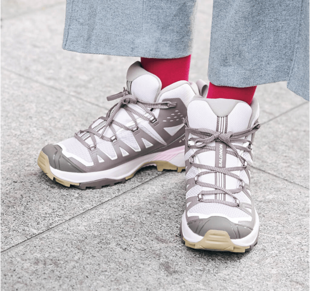 サロモン「X ULTRA 360 EDGE MID GORE-TEX」履いた足元