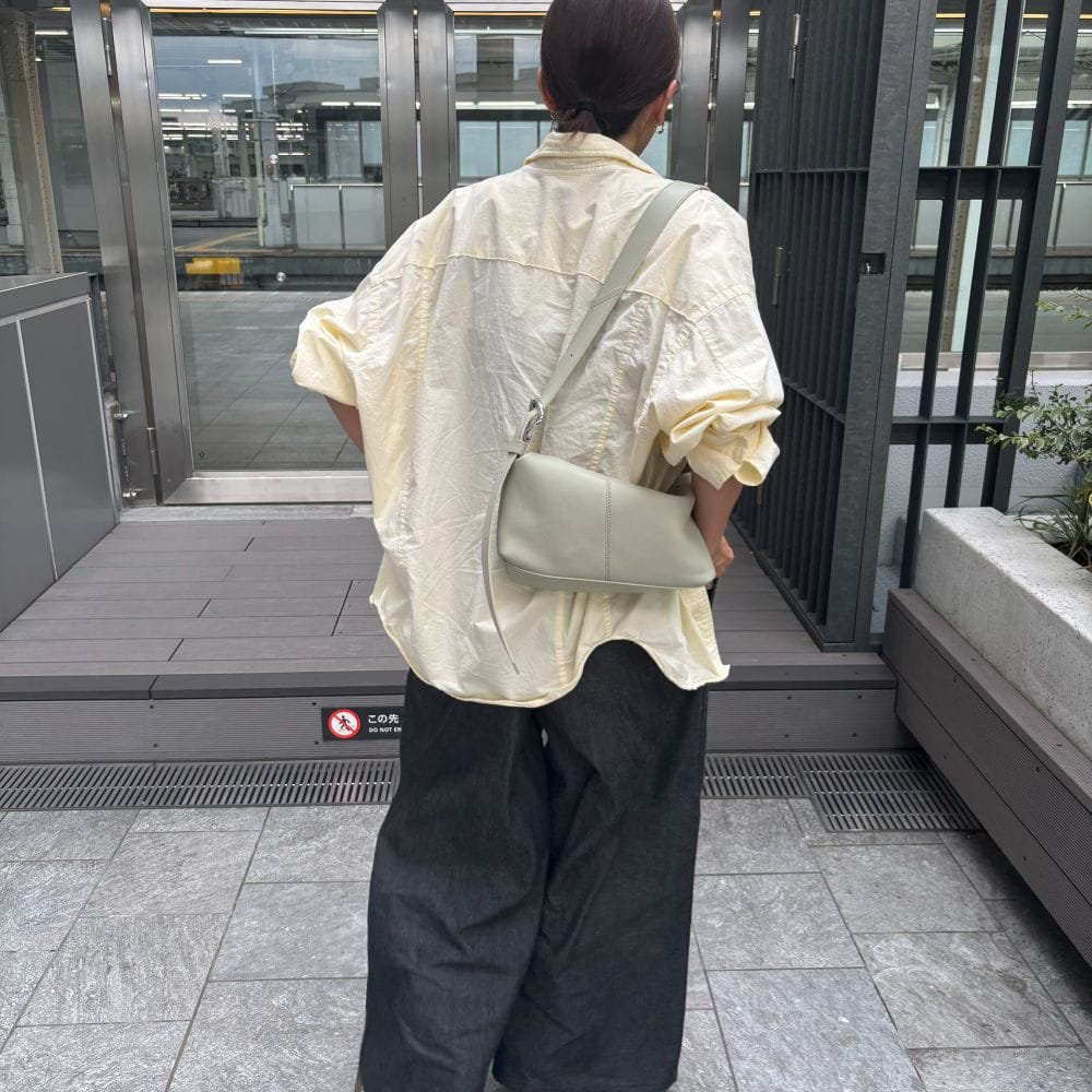 コーデ オーバーオール シャツ