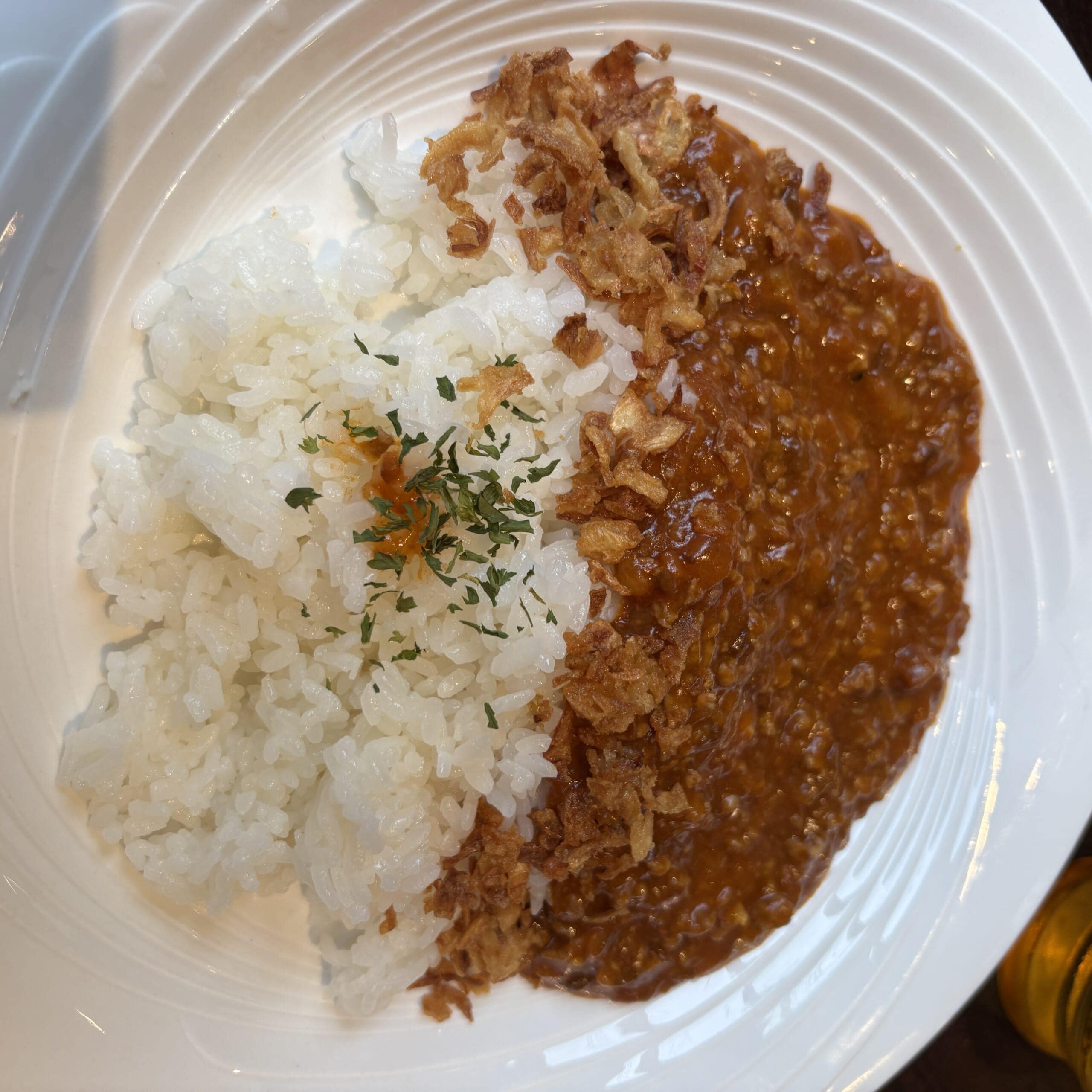ゴールデンカップ神戸 神戸元町 喫茶店 ミートソースライス