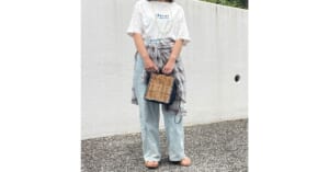 コカ「サマーデニムバギーカーブパンツ」着画
