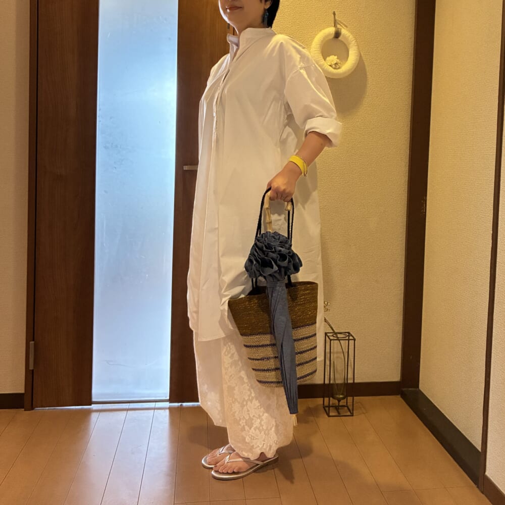夏スナップ　白レースパンツ　LEE８・9月号