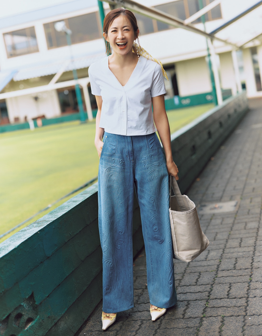 【高垣麗子さんの私服コーデ】デニムのエンボス加工は経年変化も楽しめる