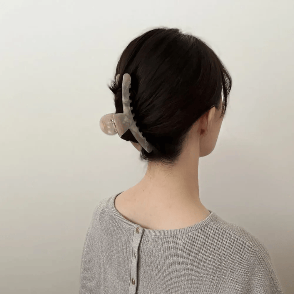 POTETE「big big skinny clip aurora gray」着用画像