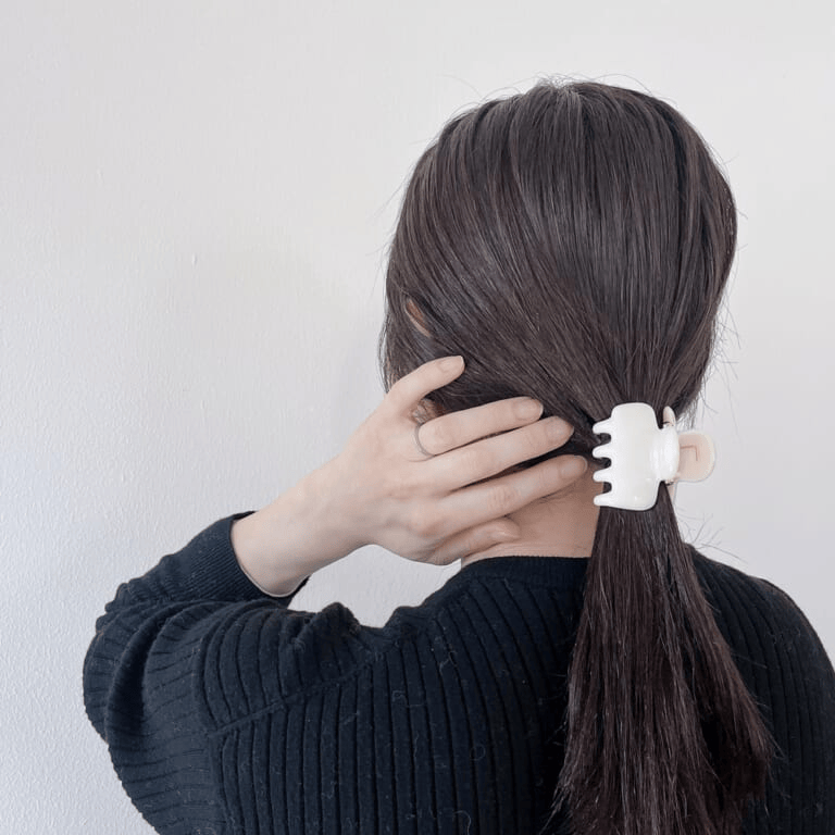 UNDO HAIRWARE「NO.2 CLAW CLIP」着用画像