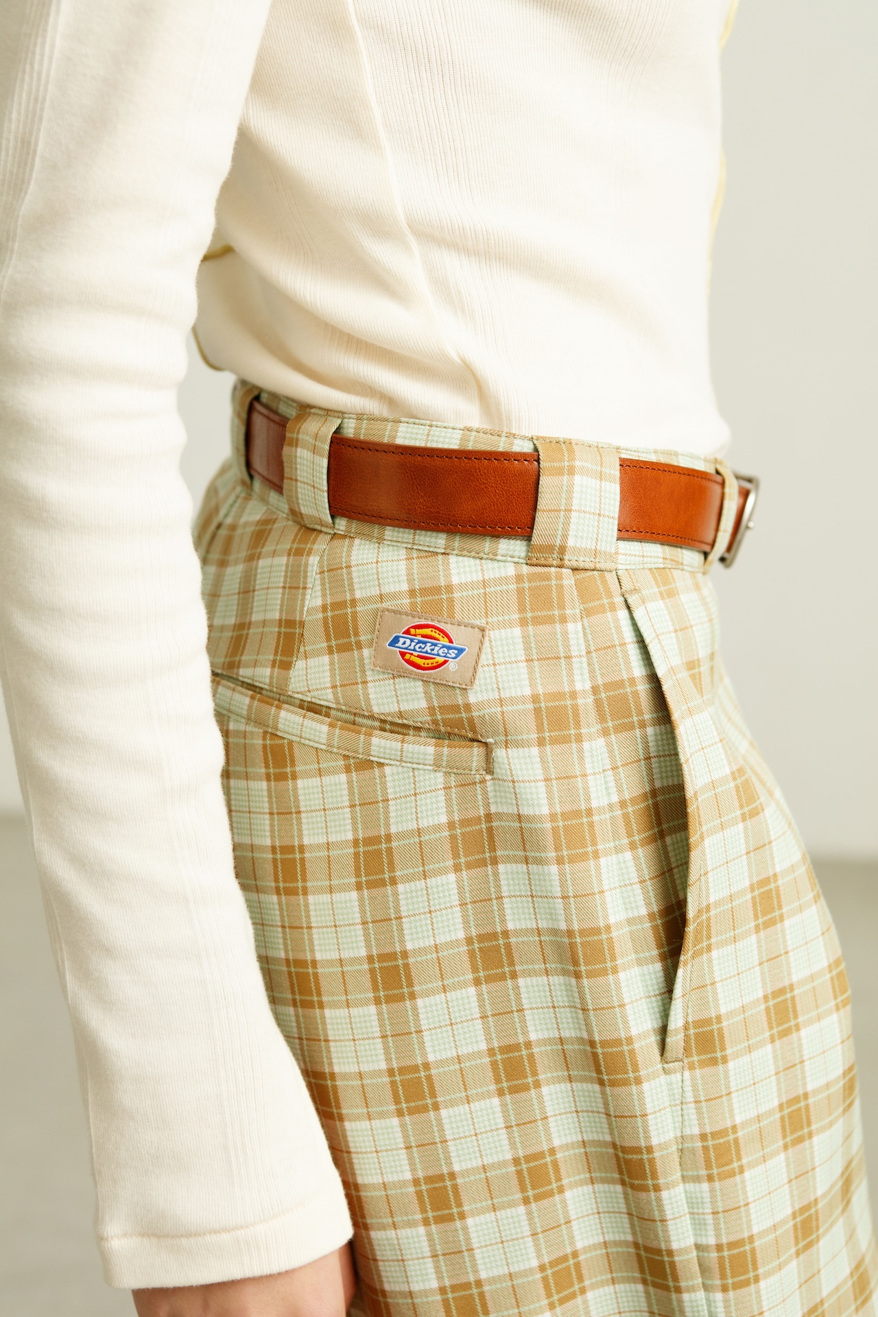 「Dickies® for RHC ワークパンツ」ベルト部分