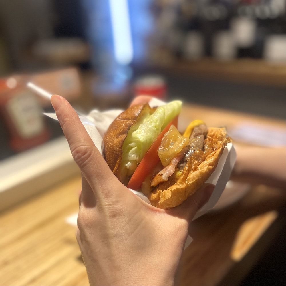 中目黒 ランチ ハンバーガー Kento's Burger アップルジャムベーコンチーズバーガー